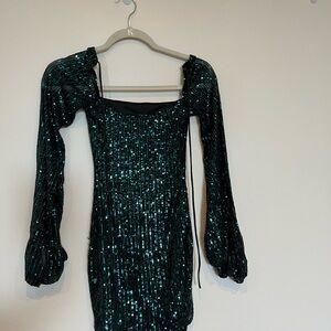 Lucy in the Sky Green Sequin Long Sleeve Dress